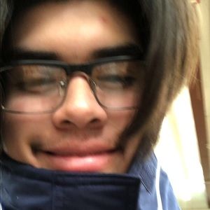 Meet your Posher, Emilio